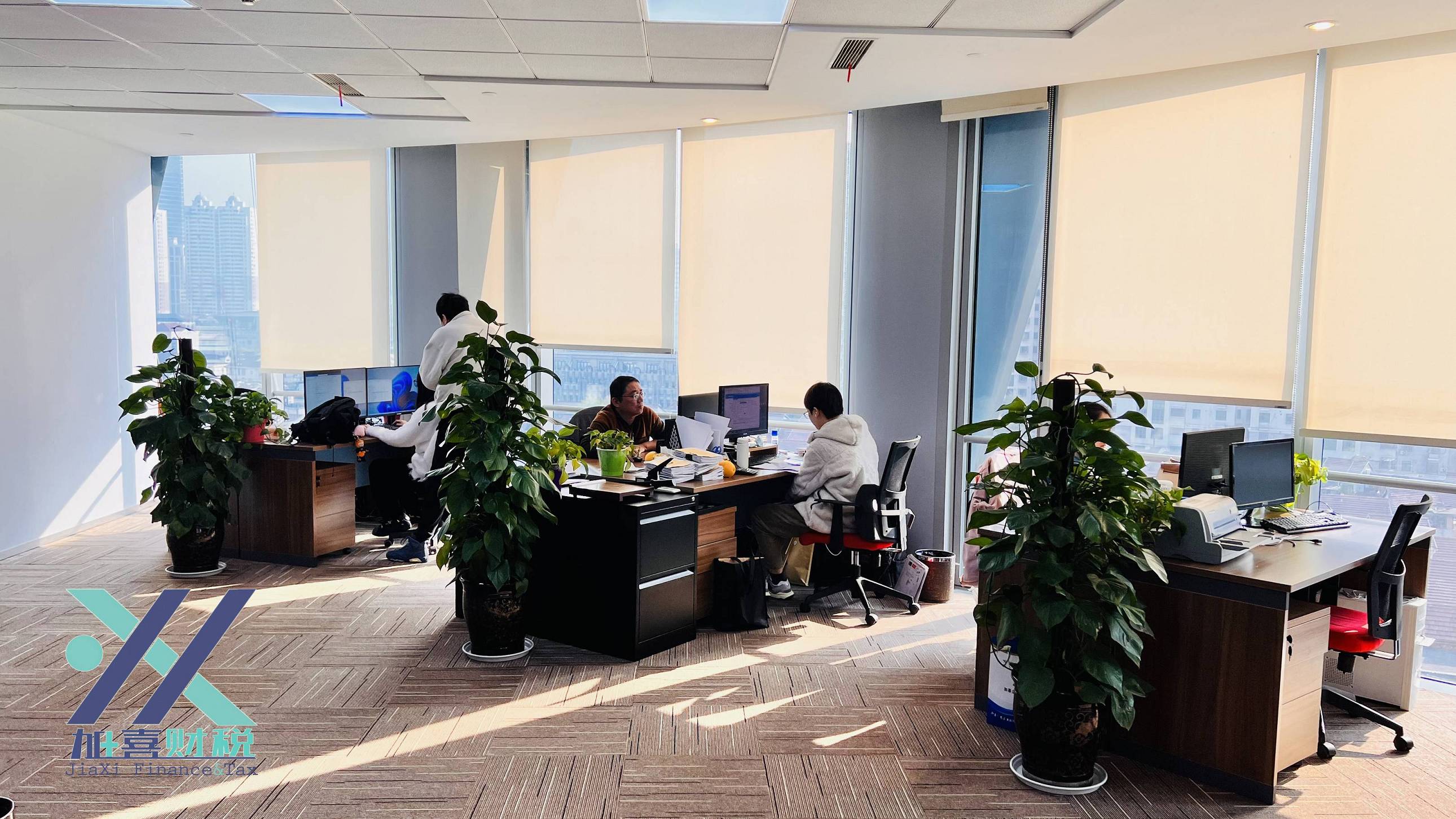 上海外资公司注册后如何申请人才引进落户？